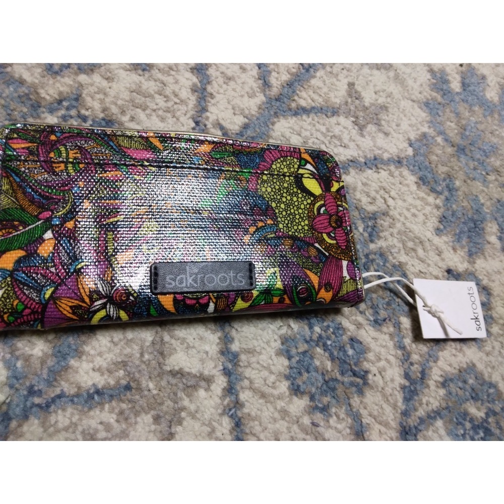 Sakroot NWT artist circle /wallet/ clutch  snap women's
